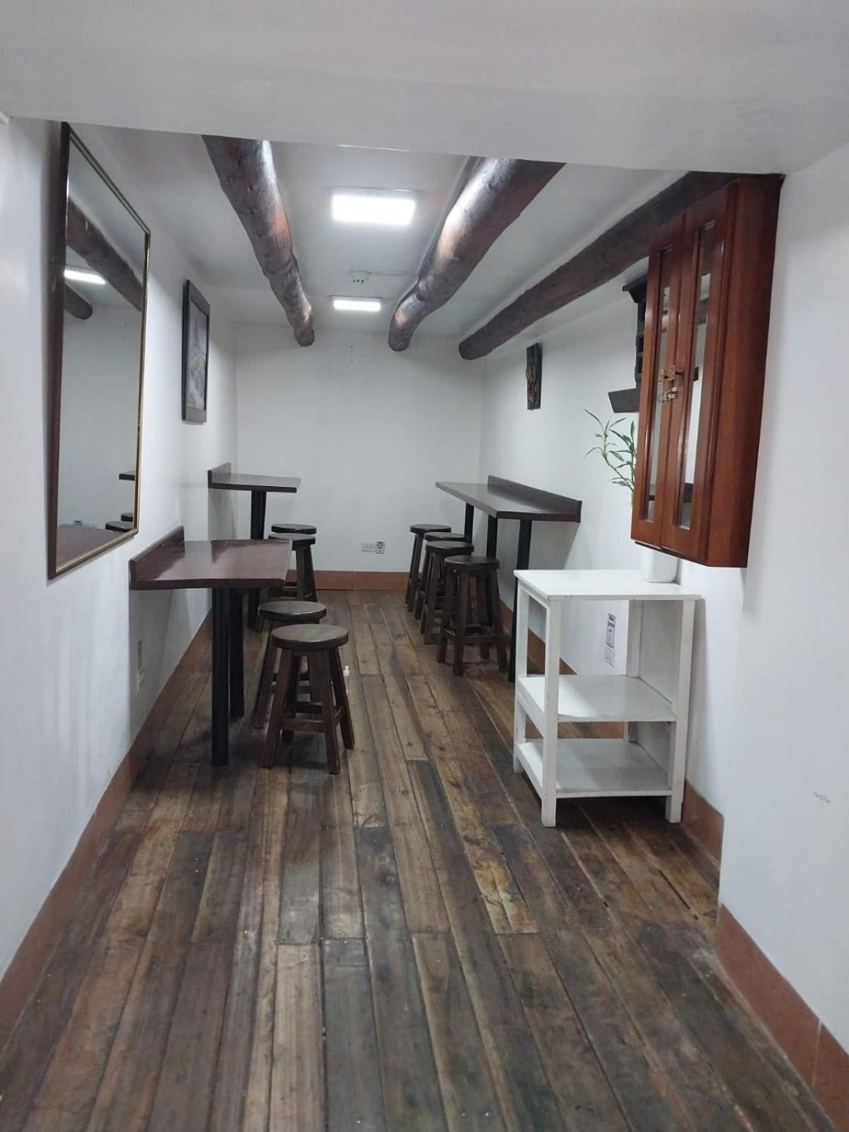 Hostal Benalcazar Quito Bagian luar foto