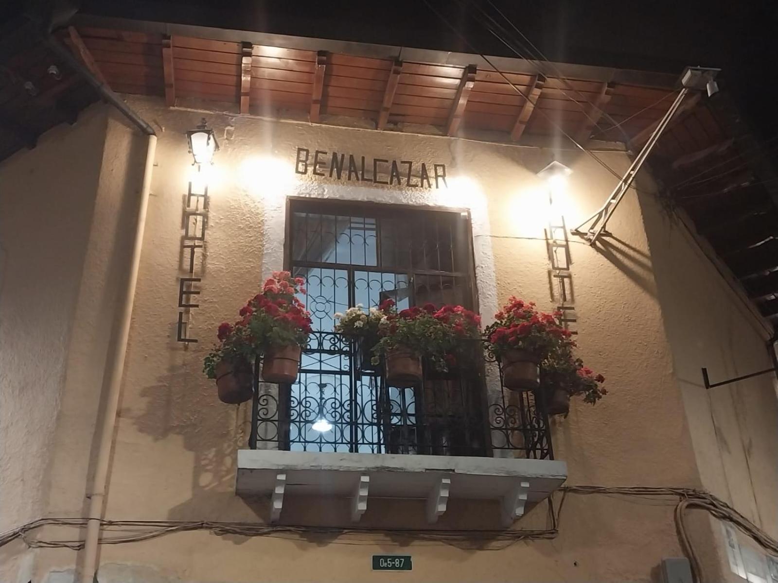 Hostal Benalcazar Quito Bagian luar foto